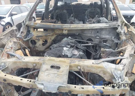 2021 Chevrolet Silverado 1500 4Wd Short Bed Ltz z USA, uszkodzony, nr VIN 1GCUYGED2MZ214620